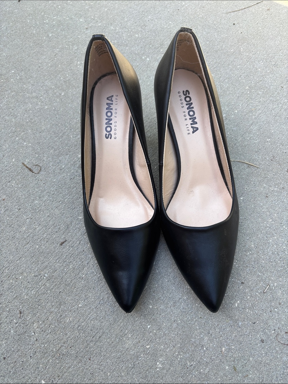 Sonoma Black Pointed Toe Pumps